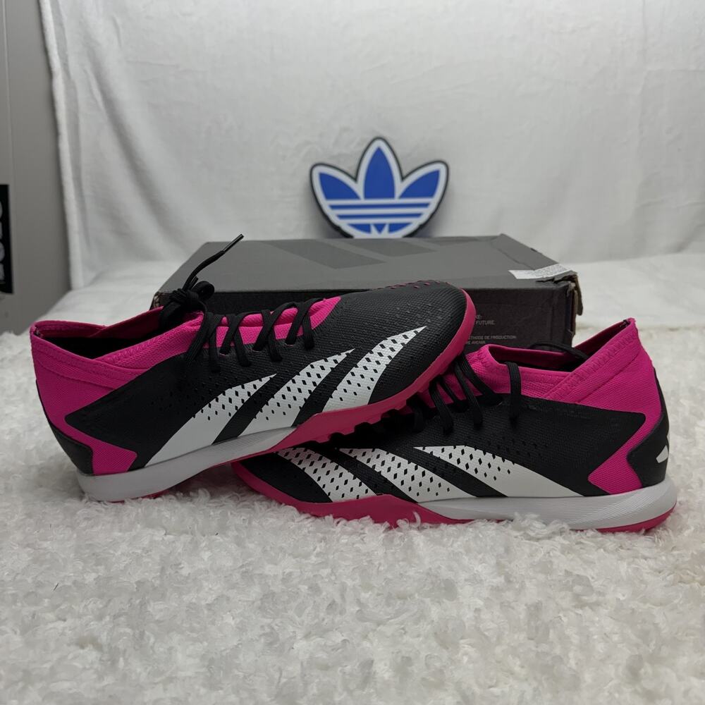 adidas Predator Accuracy.3 cleats Men's size 11 Pink black white NEW laces